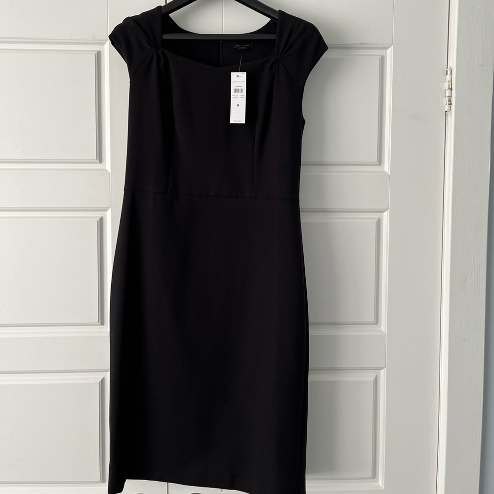 Sz 6 - Ann Taylor Office Dress - Black with Cap Sleeves